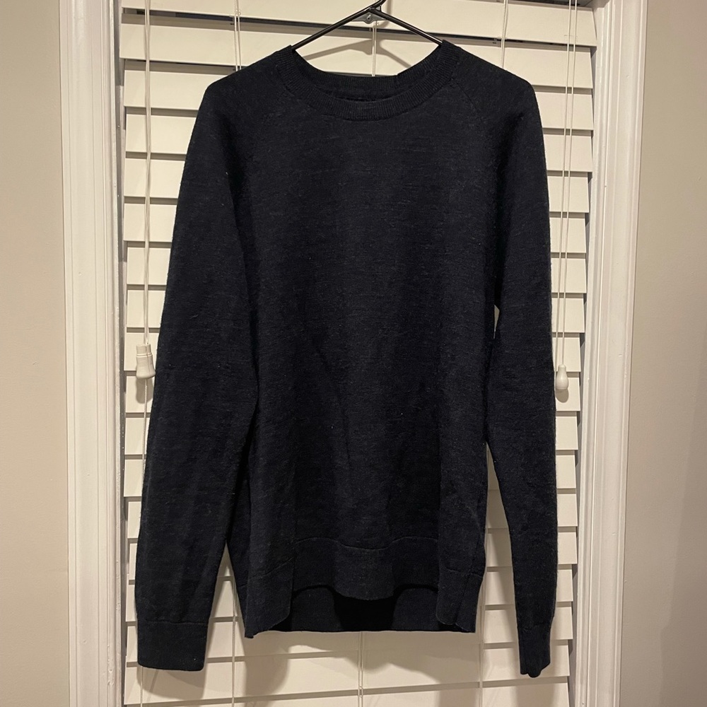 Men’s Abercrombie and Fitch sweater